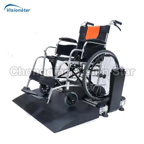 RRE005A VR Scene Interaction Wheelchair Control Training System